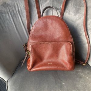 Brand new never used Fossil Felicity mini backpack.